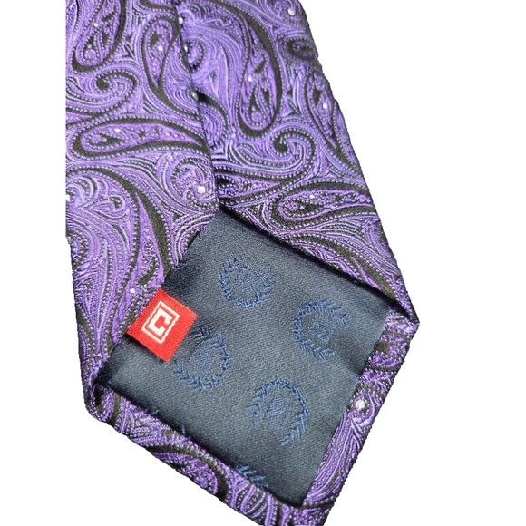 Chaps Men's Silk Tie Purple Black Paisley Pattern Classic Formal Necktie - Picture 3 of 5